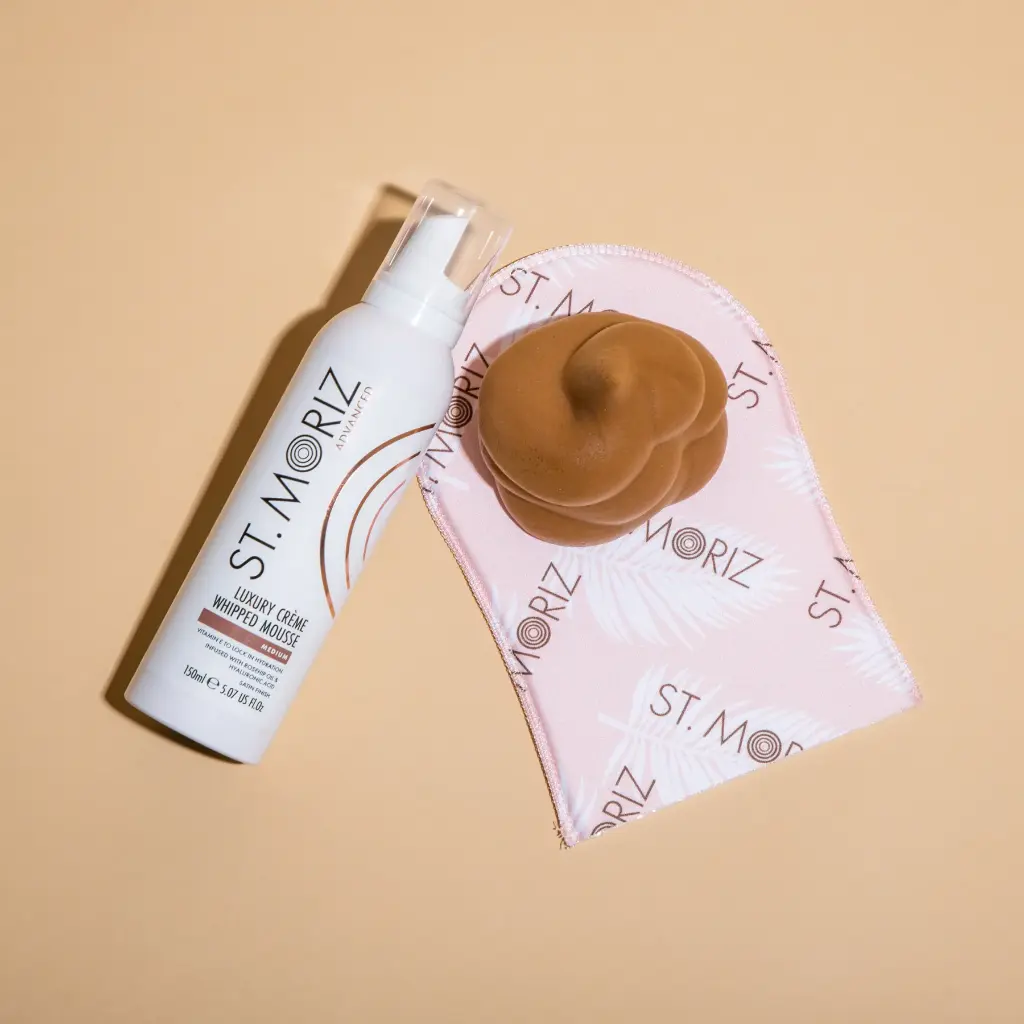 St_Moriz_Luxury_Creme_Whipped_Mousse_with_Mitt.webp