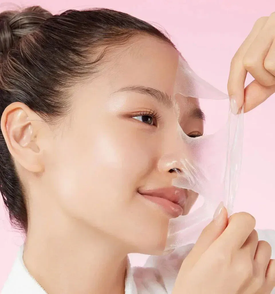 Medicube-Collagen-Night-Wrapping-Mask-Kbeauty-World_0667da79-47fd-46d9-bdb0-a7baff57a24c.webp